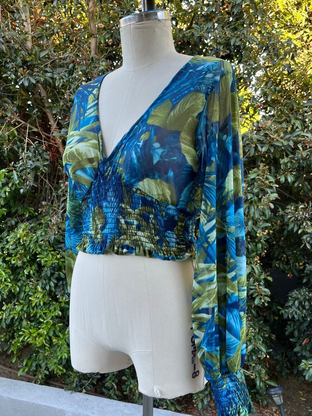Vintage Y2K Toska Floral Crop Top Smock Waist V-Neck Long Sleeve USA Made Small